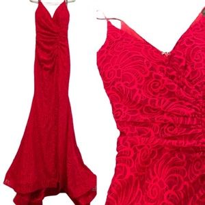 J’adore red lace evening gown. As new